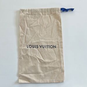 New Louis Vuitton authentic dust cover bag cream, navy blue 15”x9” no …